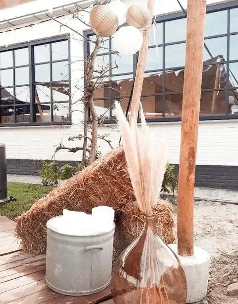 https://www.stylingbymanou.nl/wp-content/uploads/2022/06/XL-vaas-decoratie-480x613.webp