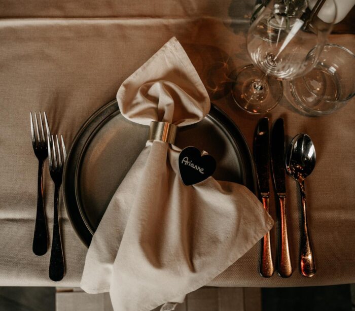https://www.stylingbymanou.nl/wp-content/uploads/2025/02/Servet-beige-700x613.jpg